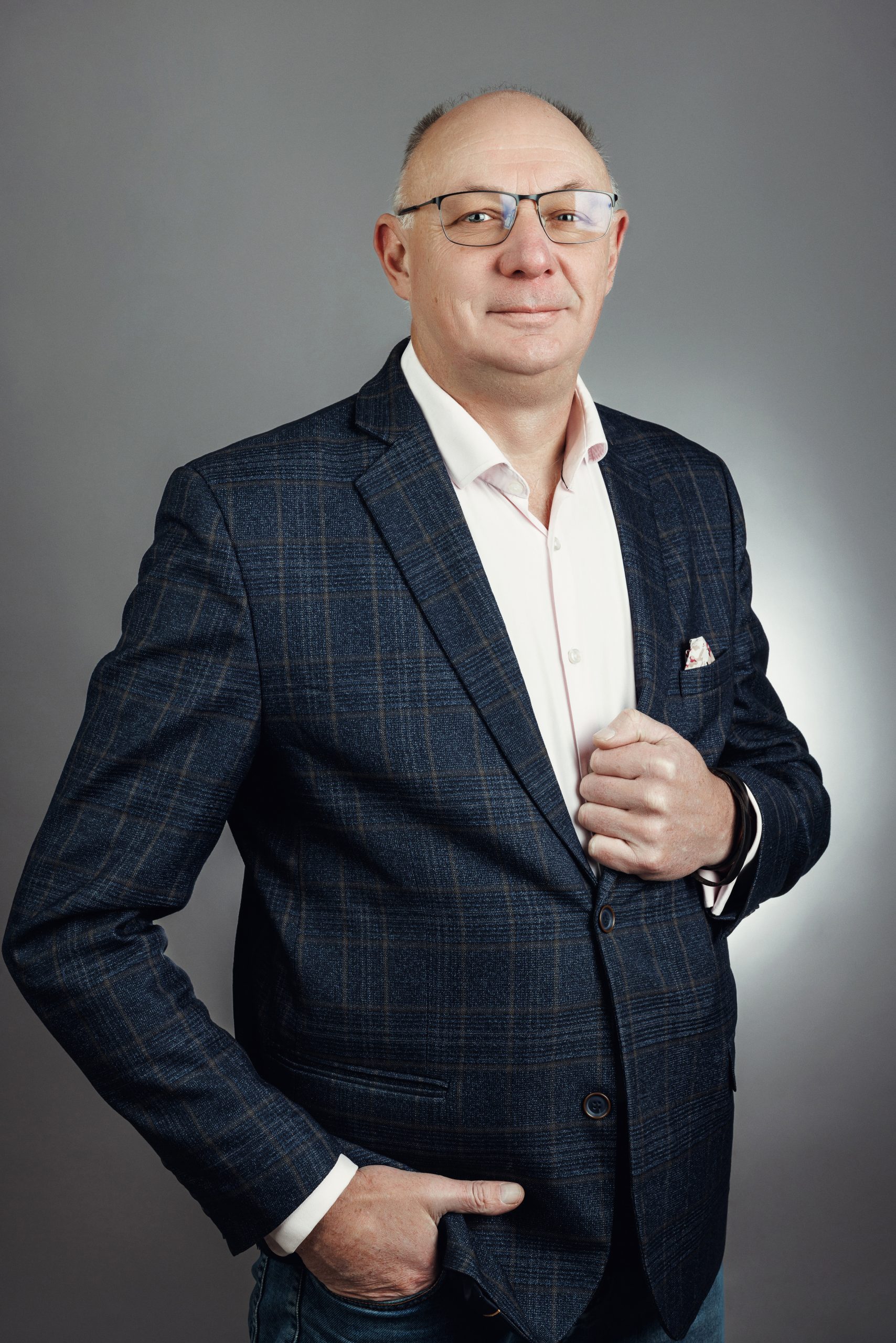 Steponas Smitas, Sales Manager at Western Technological Solutions, manufacturer of large stainless steel structures, tanks, and pressure vessels in Lithuania