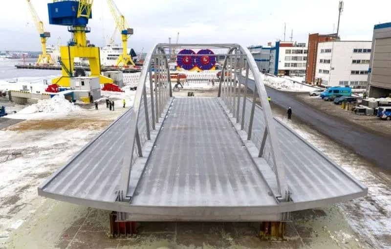 large and heavy structures